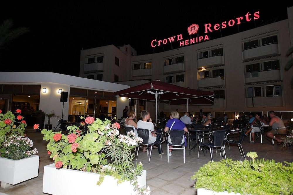 Crown Resorts Henipa Ларнака Екстер'єр фото